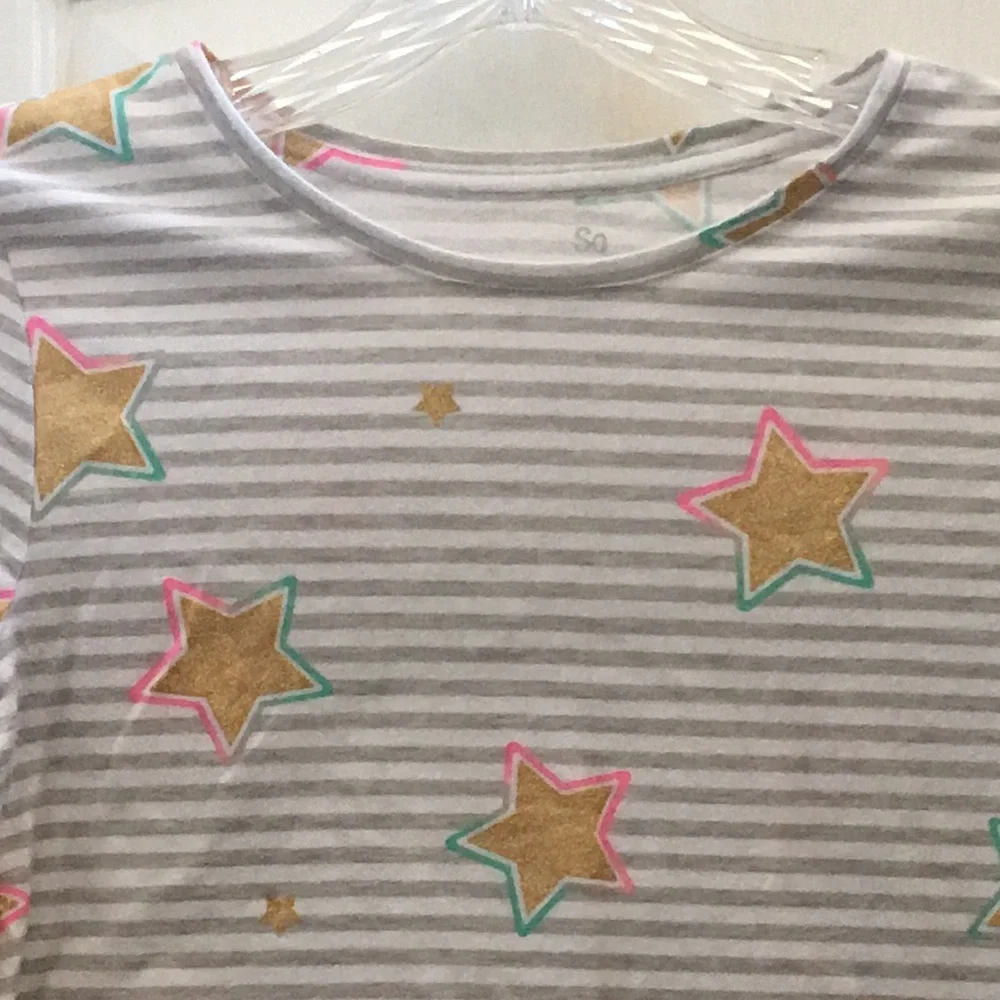 FINAL MARKDOWN So girls tee large